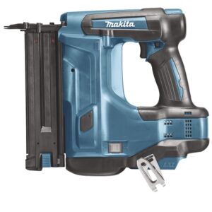 TACKER 18V BRAD MAKITA