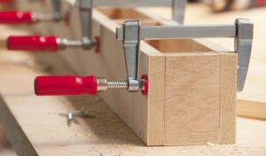 LIJMTANG BESSEY HOBBY 300X 50