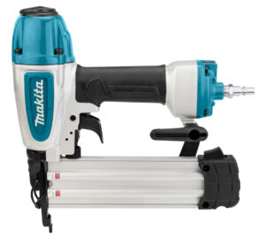 TACKER 8 BAR MAKITA AF506